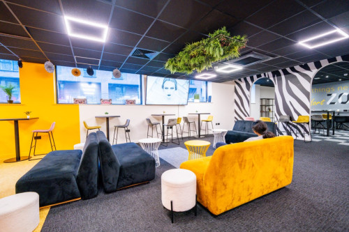 Urban Hub - Gallery - 24