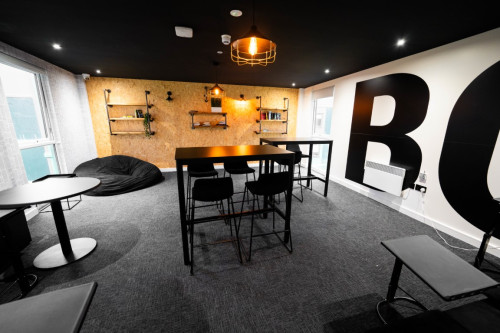 Urban Hub - Gallery - 25