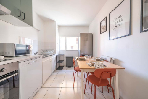 Move into this 11 m² coliving room on the Île de Nantes