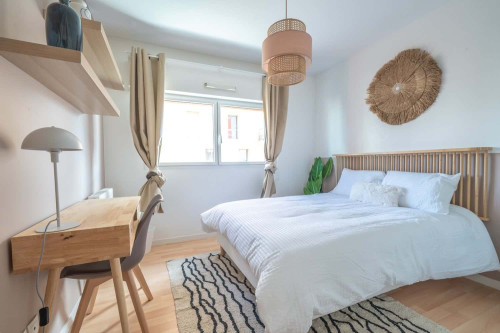 Move into this 11 m² coliving room on the Île de Nantes