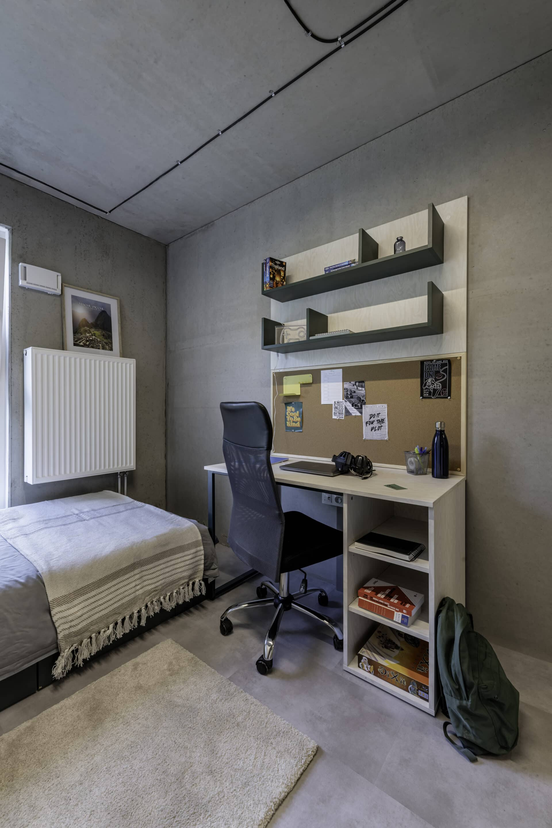 Premium Compact Studio - 2