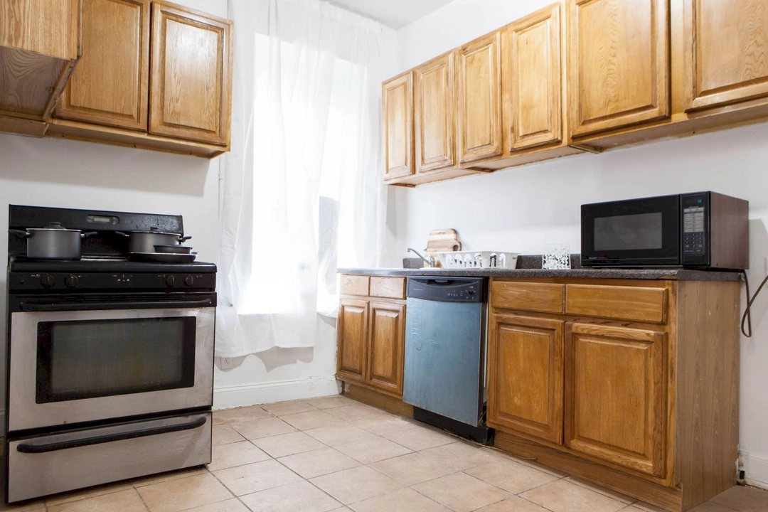  W 136th St #148  -  Upper Manhattan - W 136th St #148  - Gallery -  3