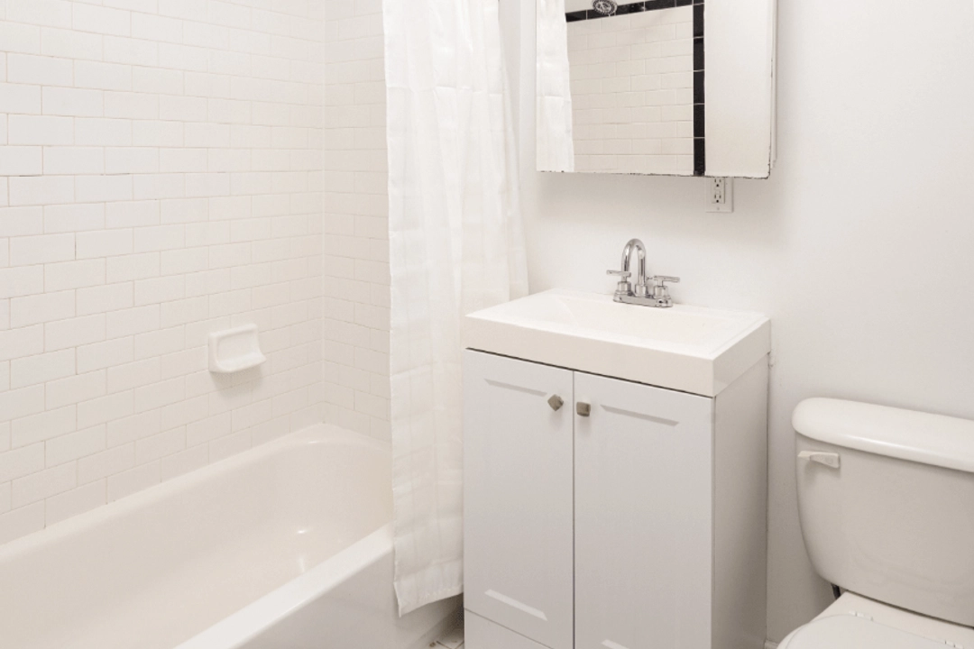 E 59th St #368 - 3