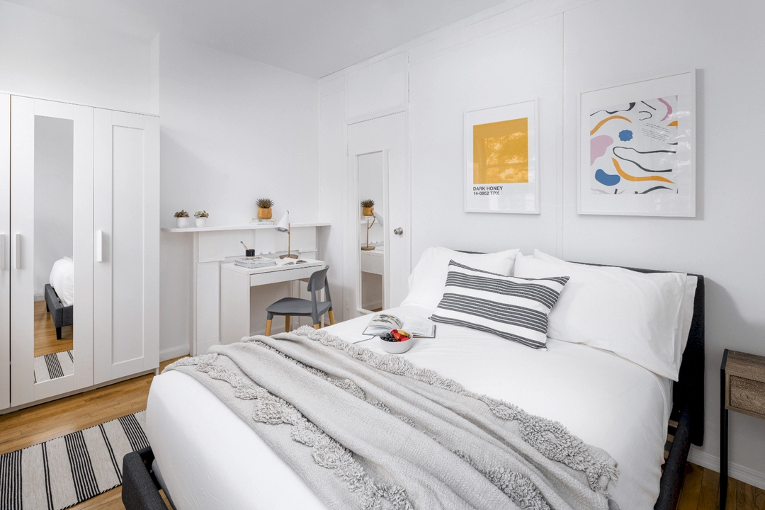 E 59th St #440 - 4