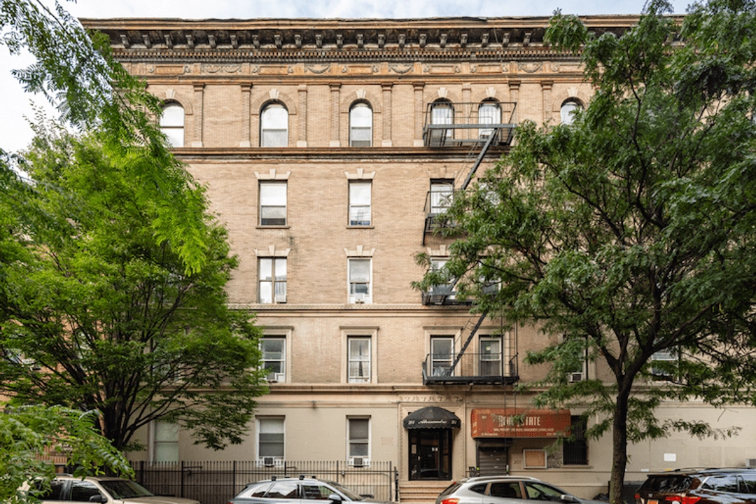  W 136th St #575  -  Central Harlem - W 136th St #575  - Gallery -  2