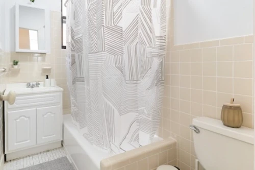 Upper Manhattan - W 139th St #671