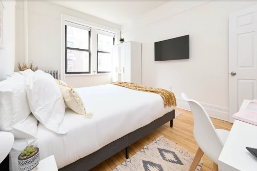 Upper Manhattan - W 139th St #671