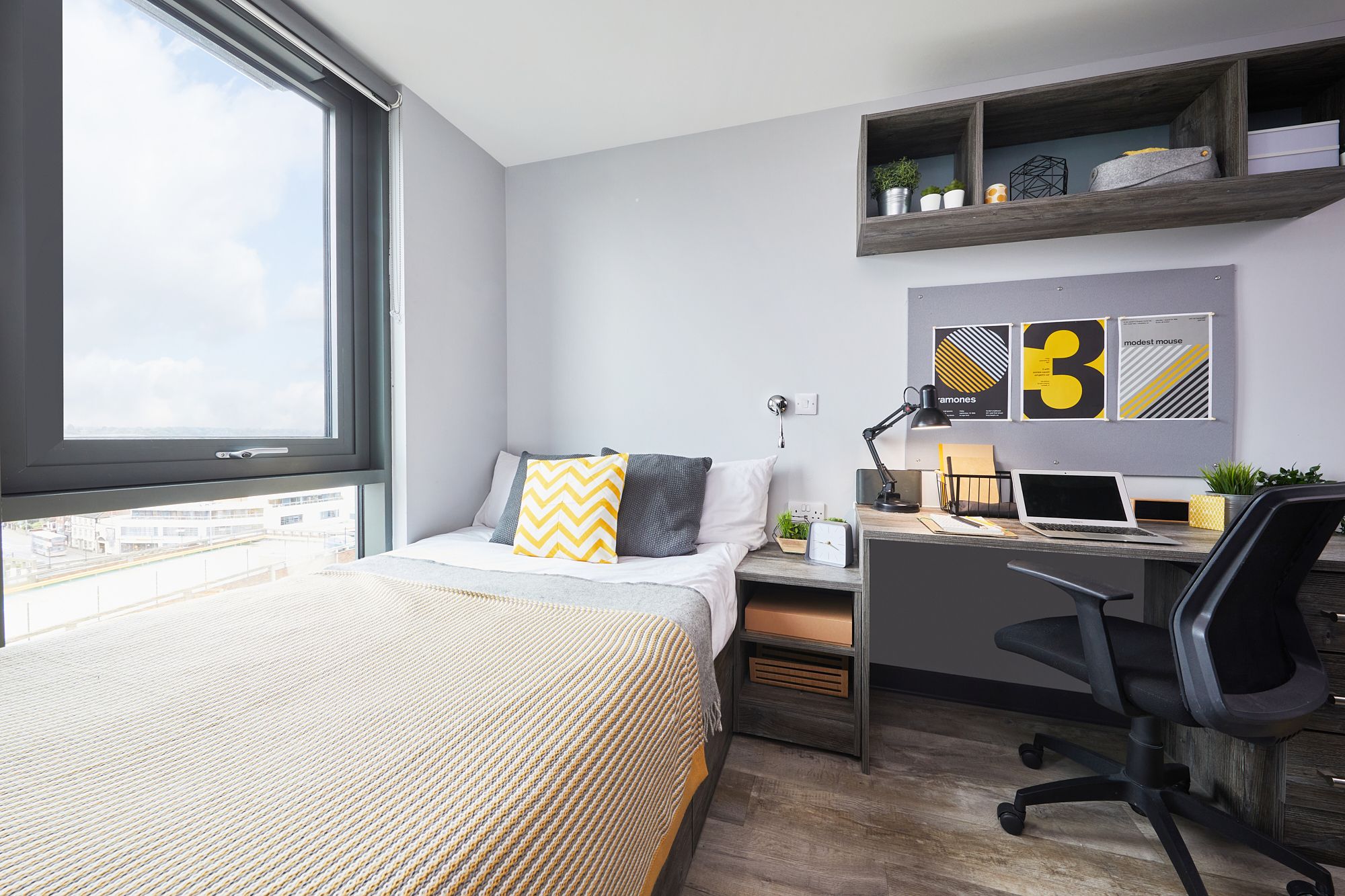  Large Ensuite  -  Crown Place Norwich  - Gallery -  1