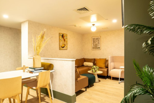 Crown Place - Gallery - 38