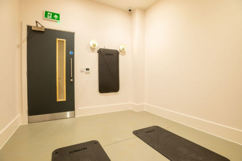 Crown Place - Gallery - 6