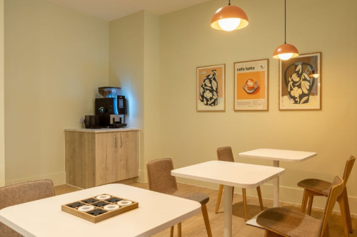 Crown Place - Gallery - 39