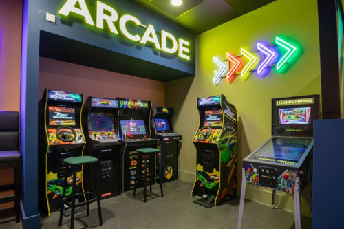 Crown Place - Gallery - 20