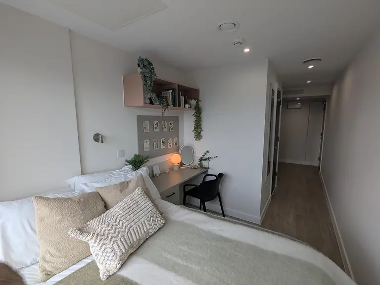 Classic Ensuite - 2