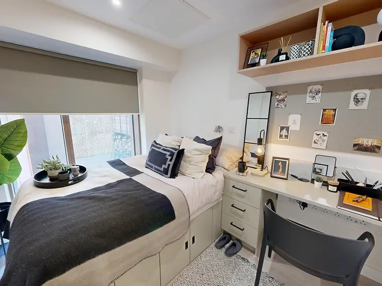 Classic Ensuite - 1
