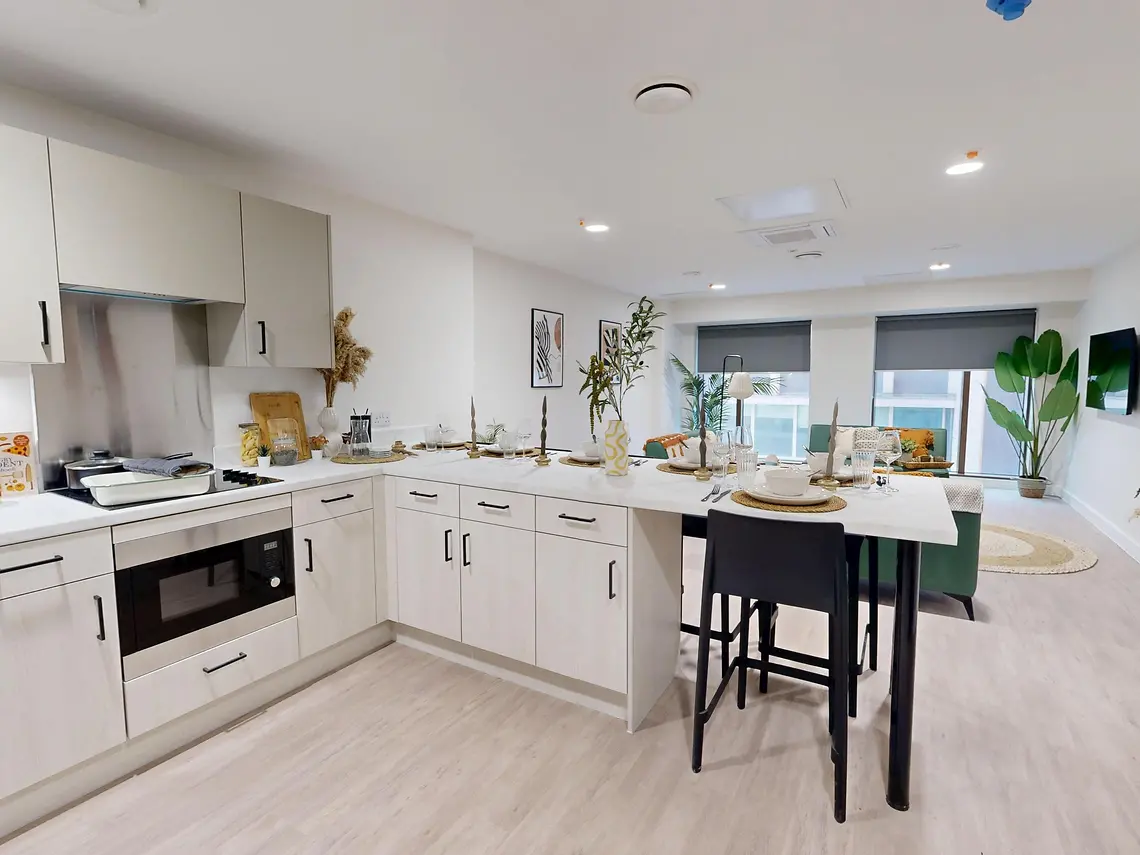 Deluxe Ensuite - Crown Place - Gallery - 8
