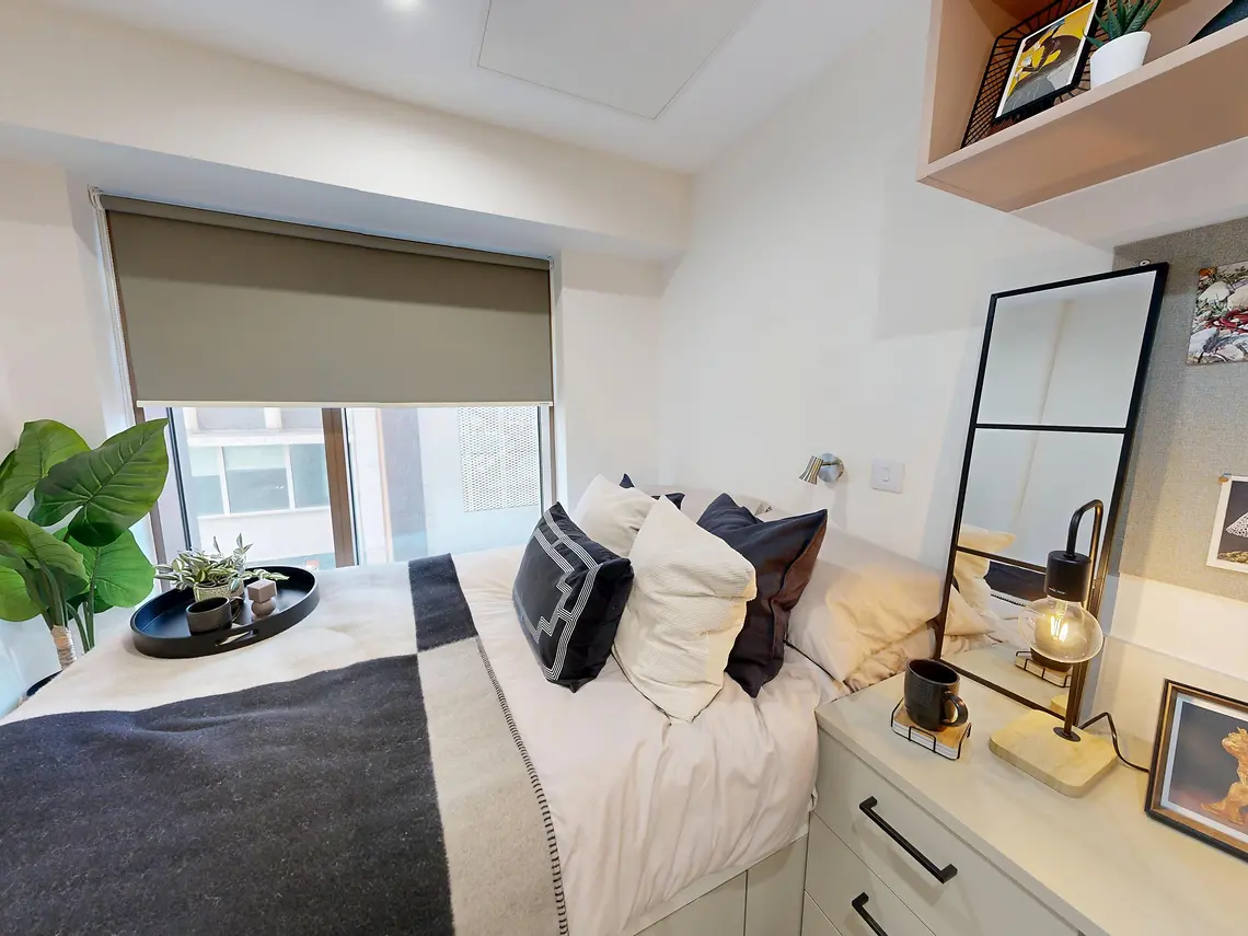 Deluxe Ensuite - Crown Place - Gallery - 2