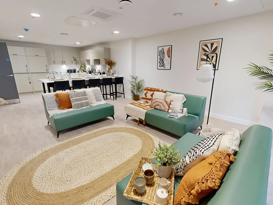 Deluxe Ensuite - Crown Place - Gallery - 9