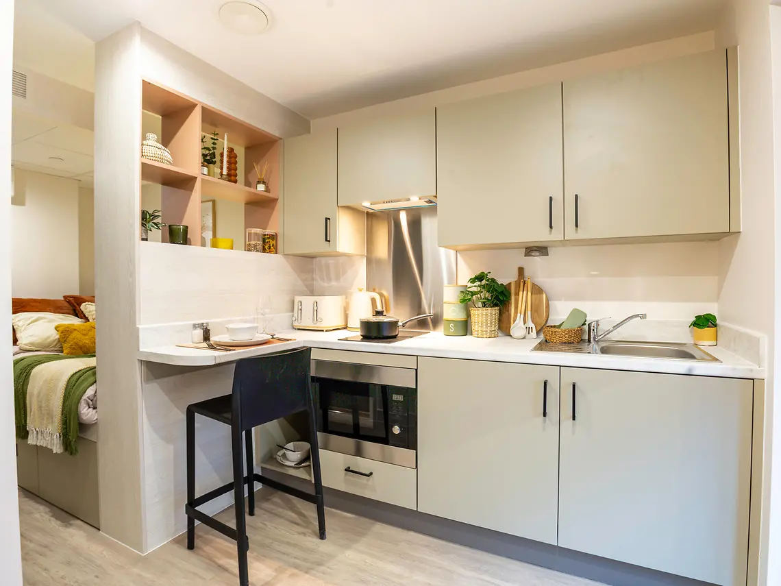 Premium Studio - Crown Place - Gallery - 3