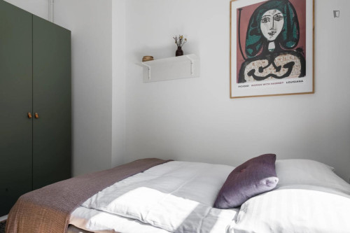 Cool single bedroom in charming shared flat in the city centre