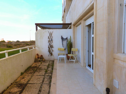 Inviting 1 Bedroom Apartment close to Baleal Beach