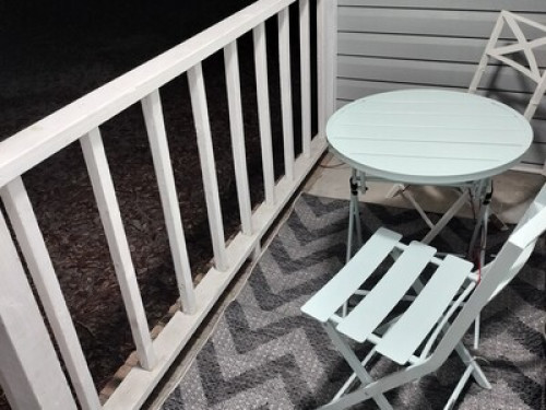 Cozy lil Cottage 6 min from the Bea