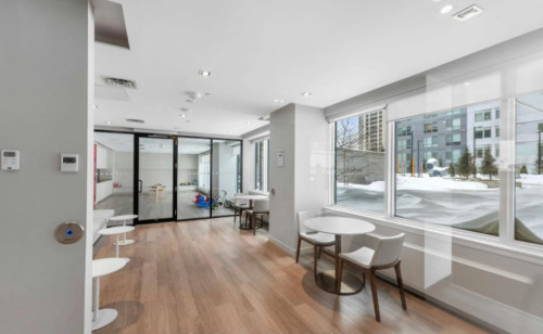 Luxury Newly Apt. w/ Terrace + Gym close to Square One Mall  - Gallery -  5