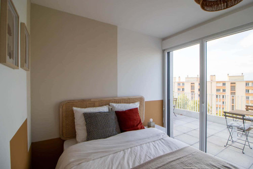 Charming 14 m² bedroom for rent in Villeurbanne