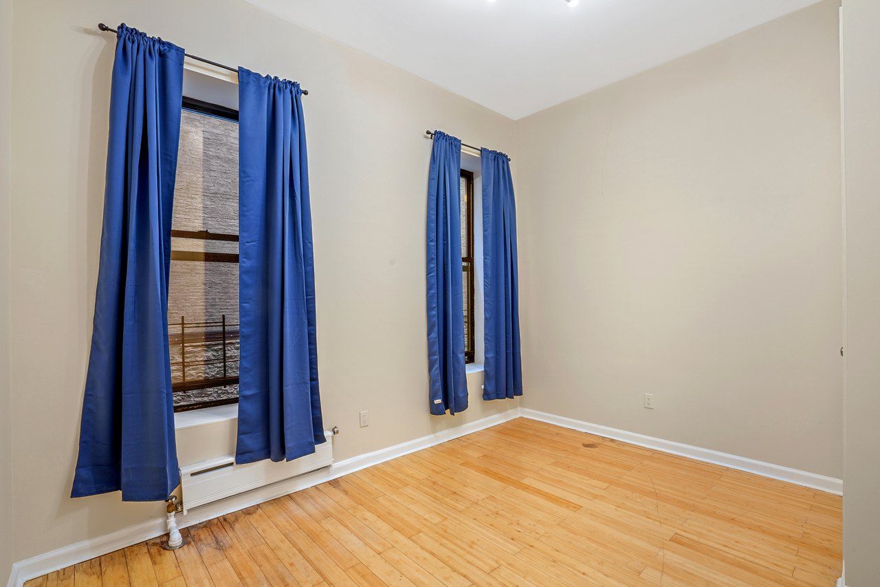  #711: West Harlem - Queen Bedroom B  -  #711: West Harlem  - Gallery -  12