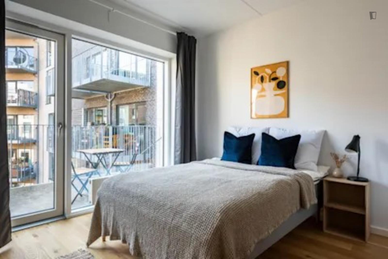 Charming Double Bedroom With A Balcony, In Holmene - 1