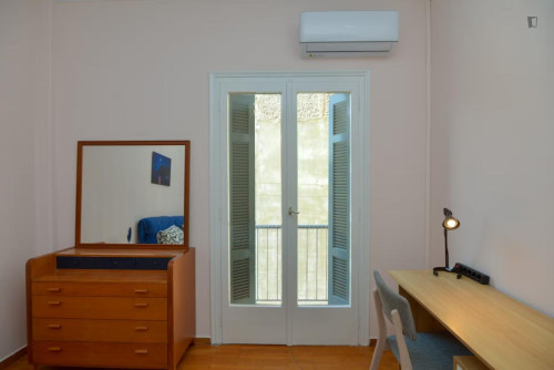 Double bedroom close to the A.E.U.B University of Athens