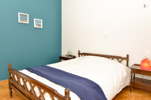 Double bedroom with a view to the Philopappos Hill