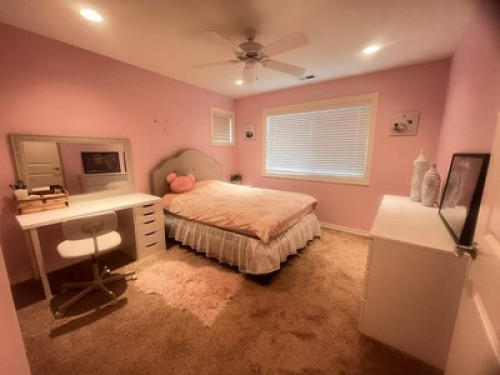 Grace's Corner *Females Only* - Gallery - 10