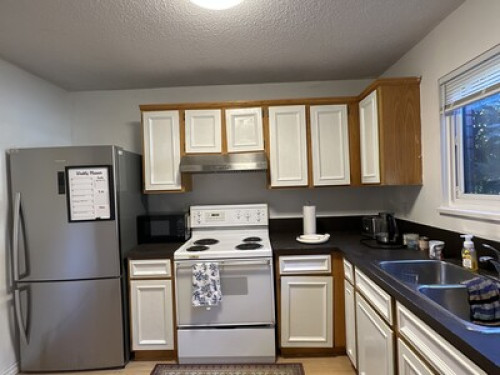 Cozy and Clean Home   - Gallery -  5