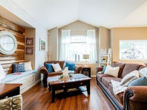 Gorgeous Bedroom for student