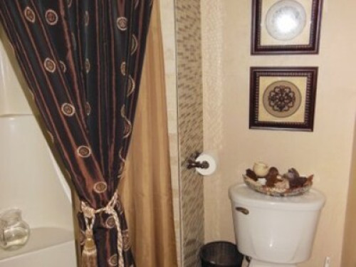 One block from beach gorgeous view