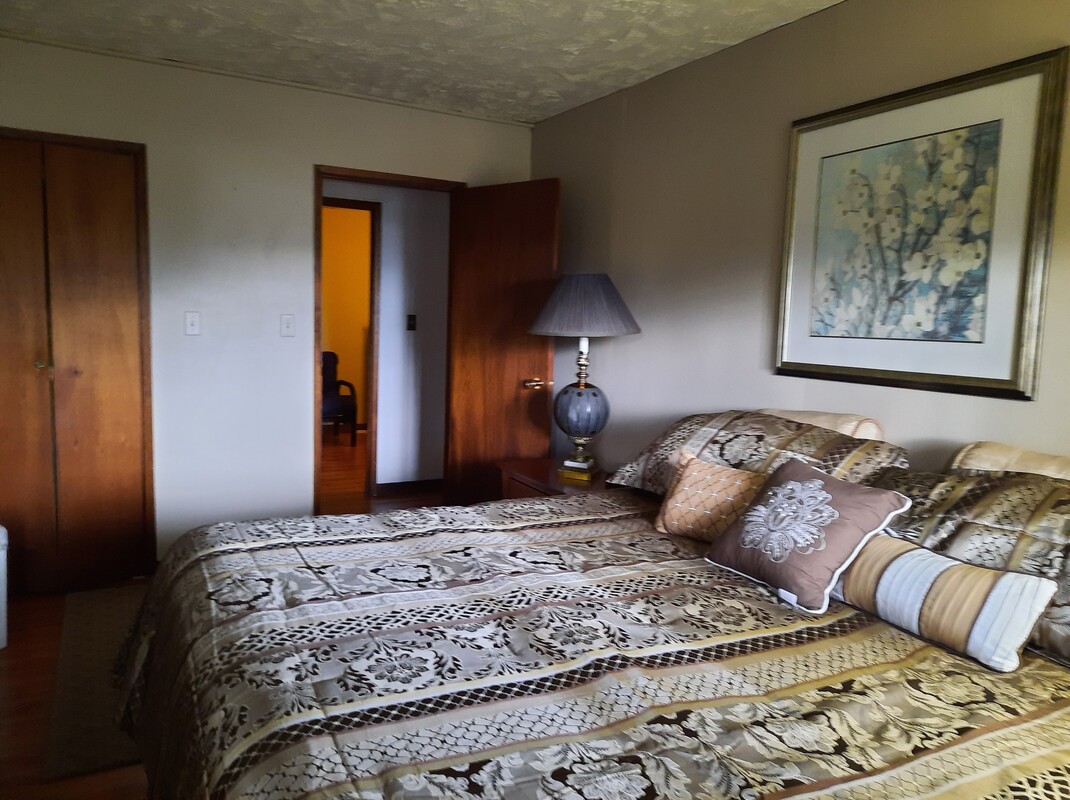  Suite(Single Bed)  -  One block from beach gorgeous view  - Gallery -  1