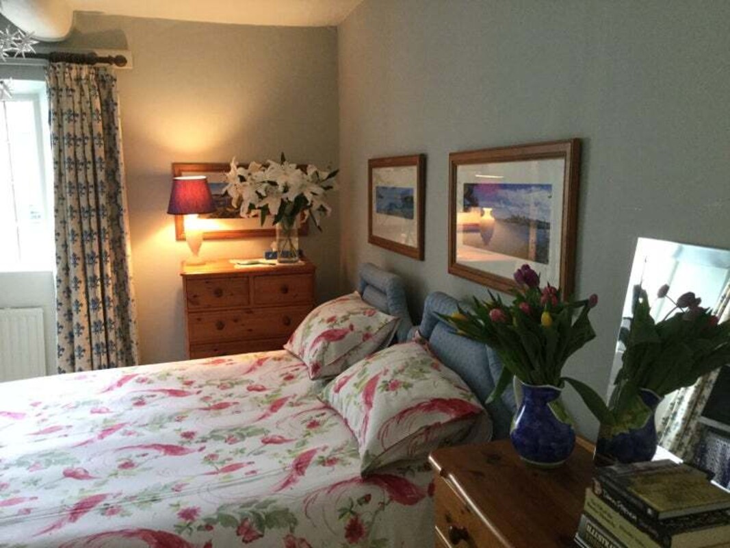 Spacious Bedroom(Single Bed) - 1