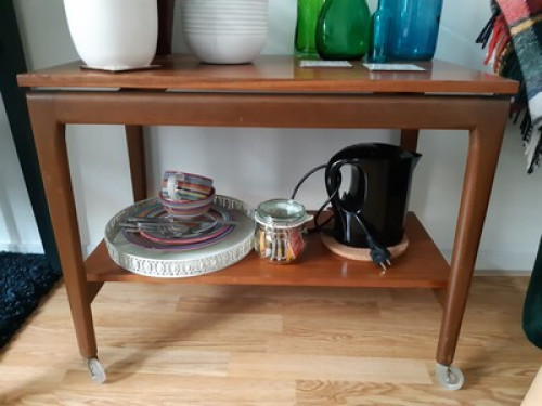 Spacious city room close to train 