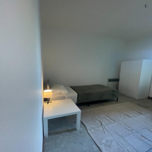 Lovely single bedroom in University District 
