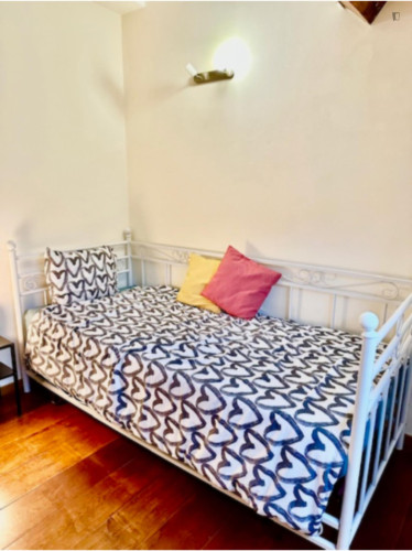 Comfy Single Bedroom close to du Bempt Park