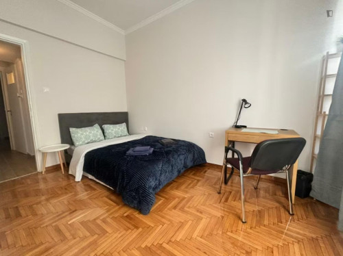Sublime Double Bedroom close to Athens University of Economics and Business
