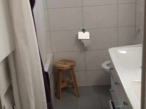 Quiet room near the city