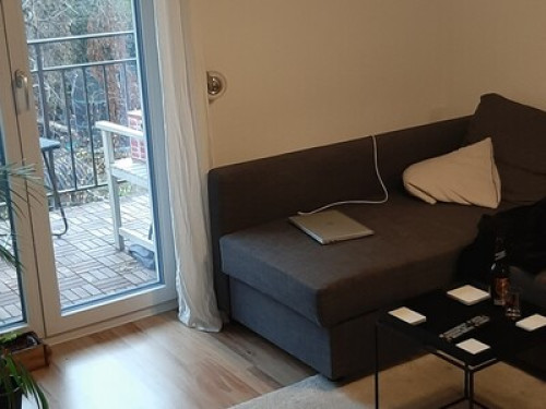 Quiet room near the city