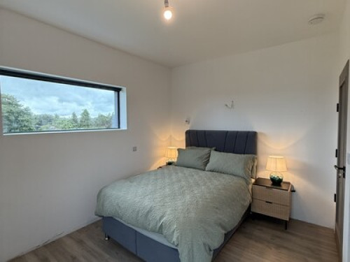 Ensuite Large Private Bedroom