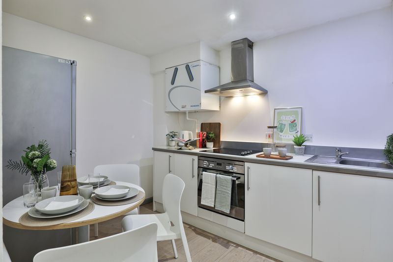  Classic Shared Apartment  -  Picturehouse Apartments  - Gallery -  5