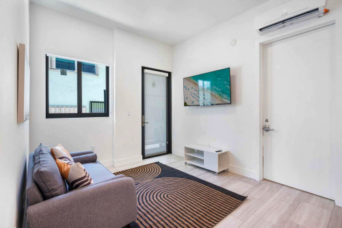 Modern Coliving Experience in Vibrant East Little Havana, Miami  - Gallery -  5