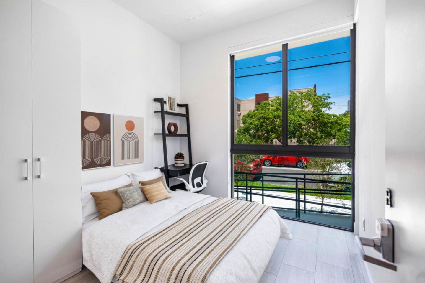 12 - Private Room In A 3-3 Apartment - Modern Coliving Experience in Vibrant East Little Havana, Miami - Gallery - 2