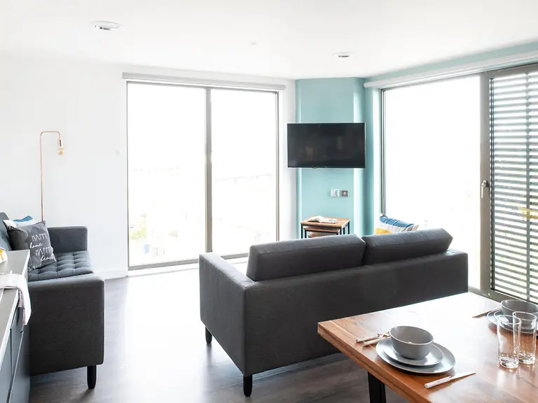  Classic En Suite  -  Anglia House  - Gallery -  3