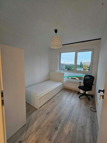 Pleasant single bedroom in Warszawskie