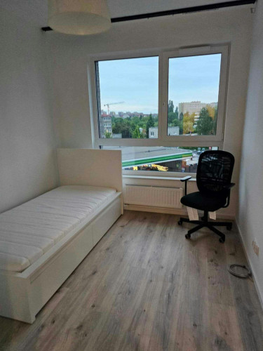 Interesting single bedroom in Warszawskie